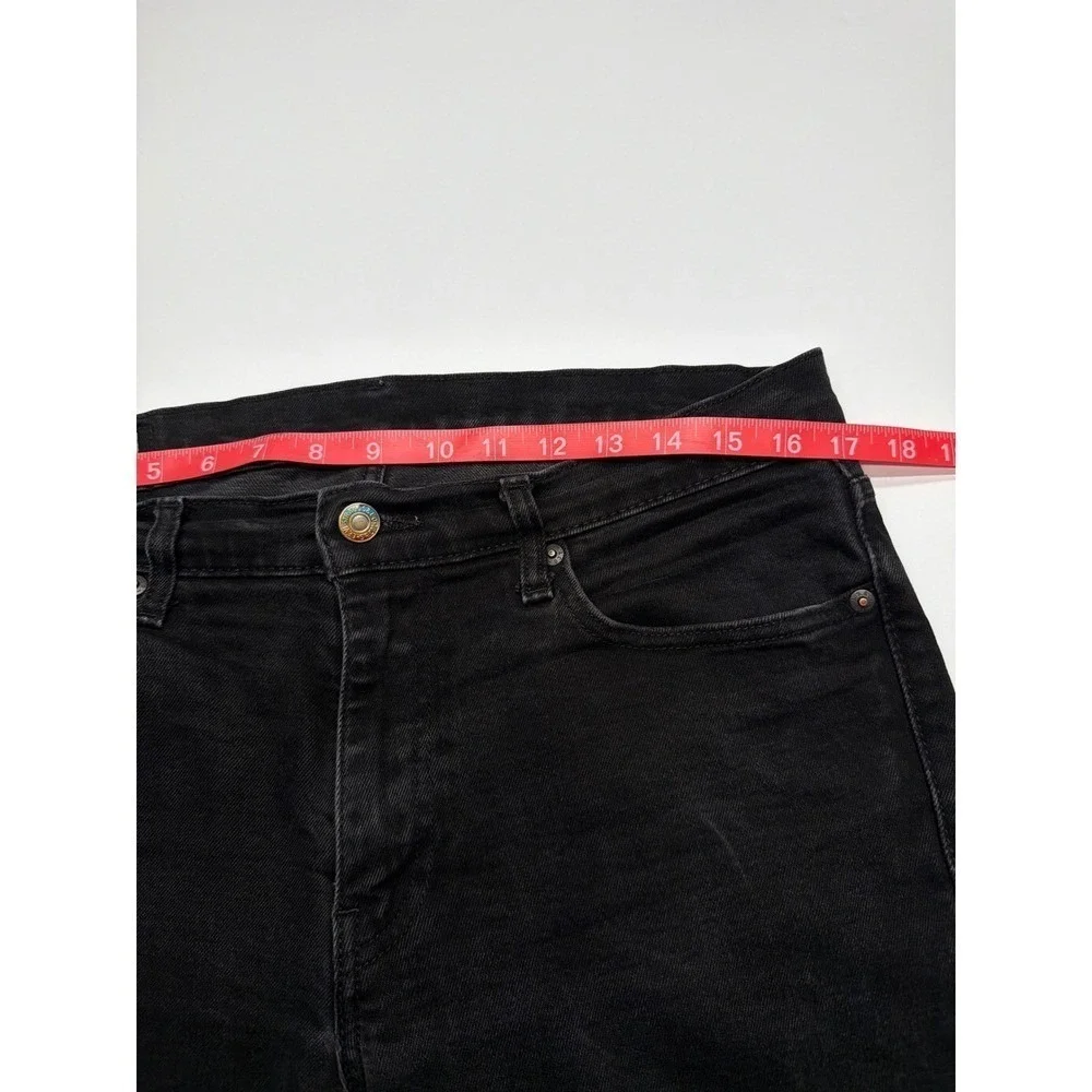 Levis own piece